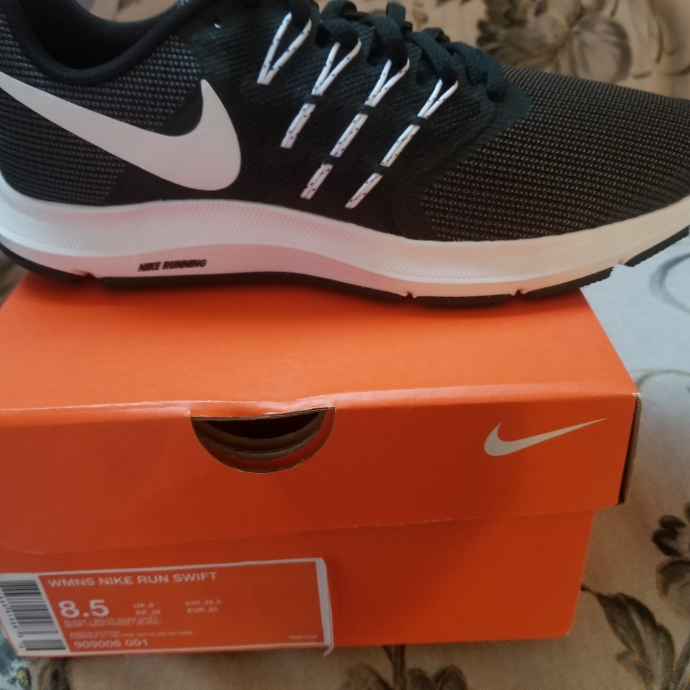Nike Run Swift